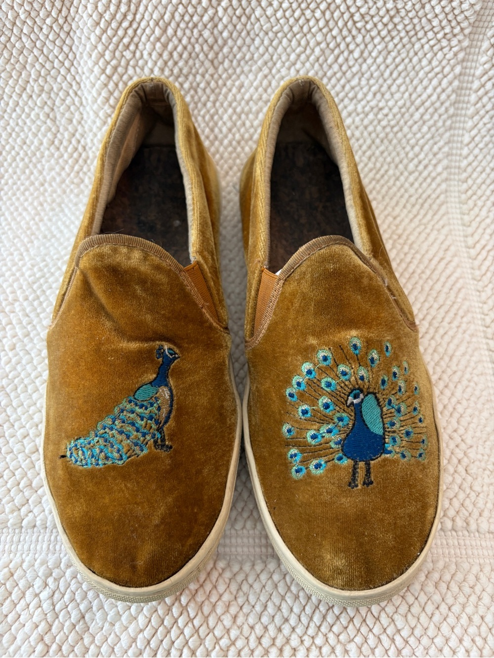 Soludos Velvet Peacock Slip-On Loafers, size 8